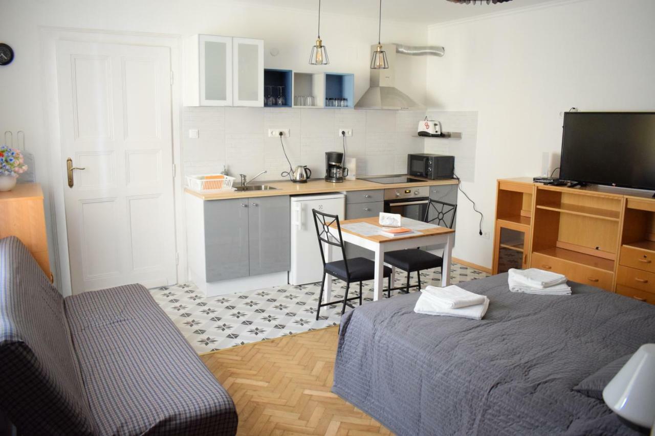 Diamond Astoria Apartments Будапеща Екстериор снимка